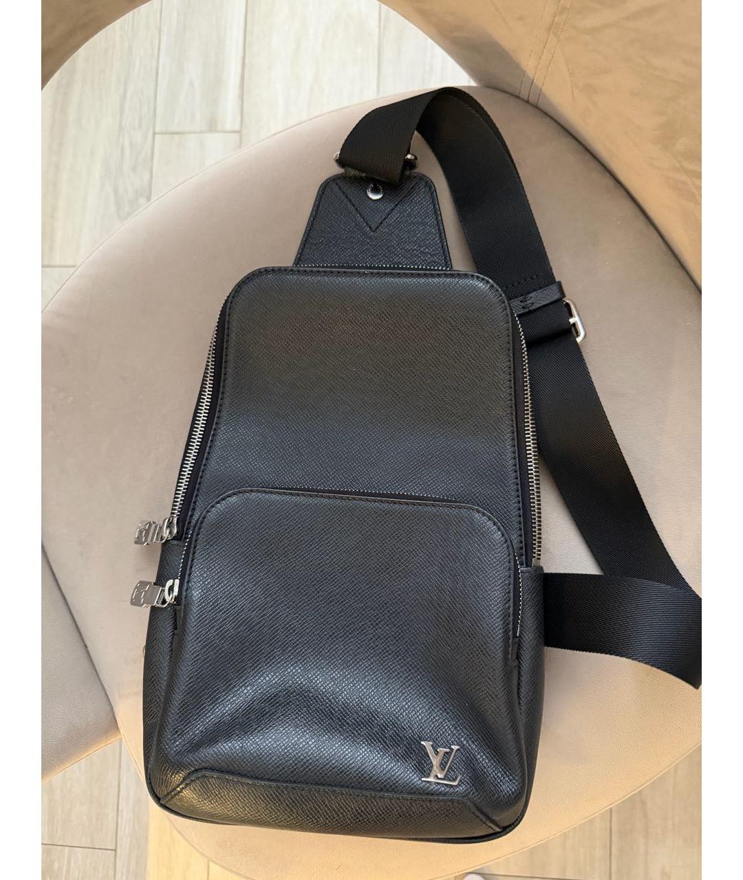 LOUIS VUITTON Черная кожаная сумка на плечо, фото 5