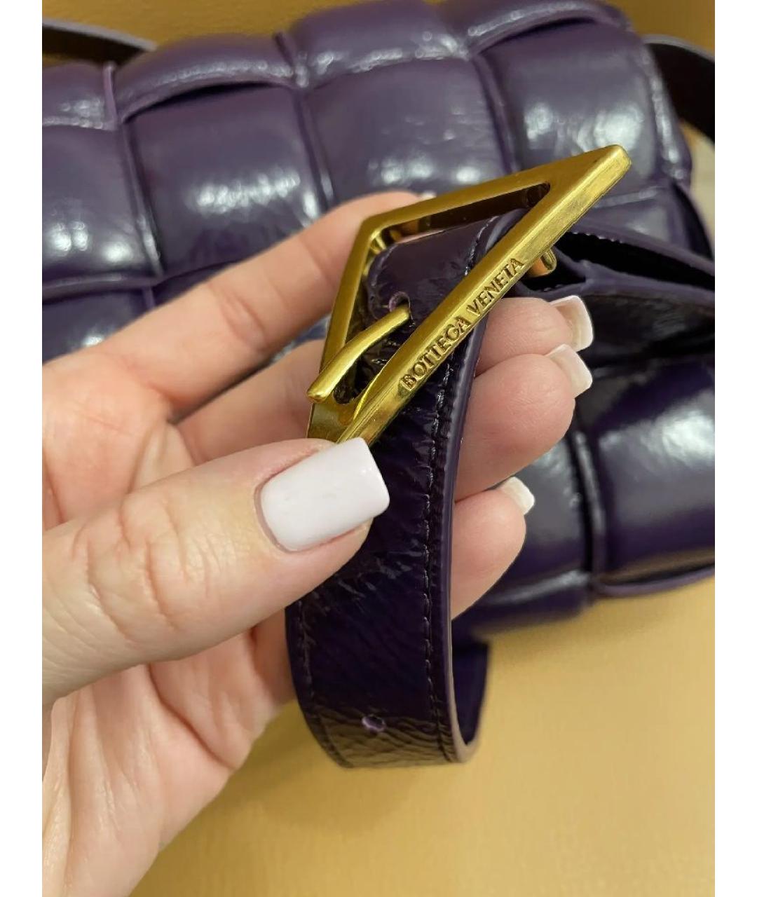 BOTTEGA VENETA Фиолетовая сумка через плечо из лакированной кожи, фото 9