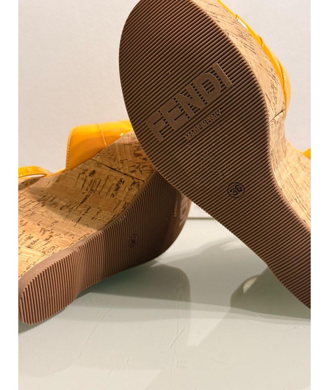 FENDI Желтые босоножки из лакированной кожи, фото 5