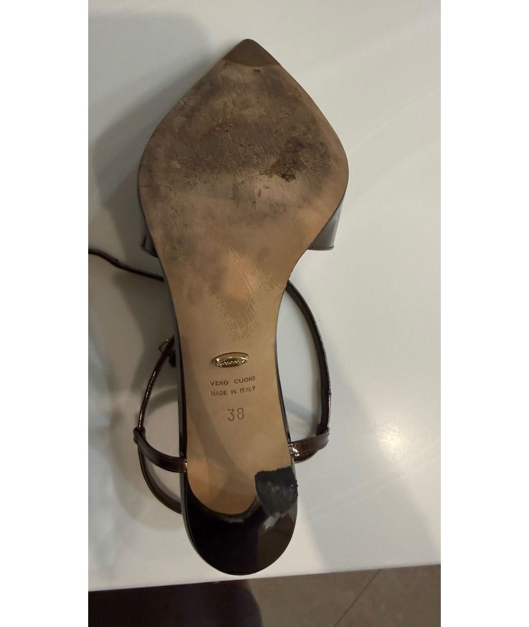 SERGIO ROSSI Коричневые босоножки из лакированной кожи, фото 5