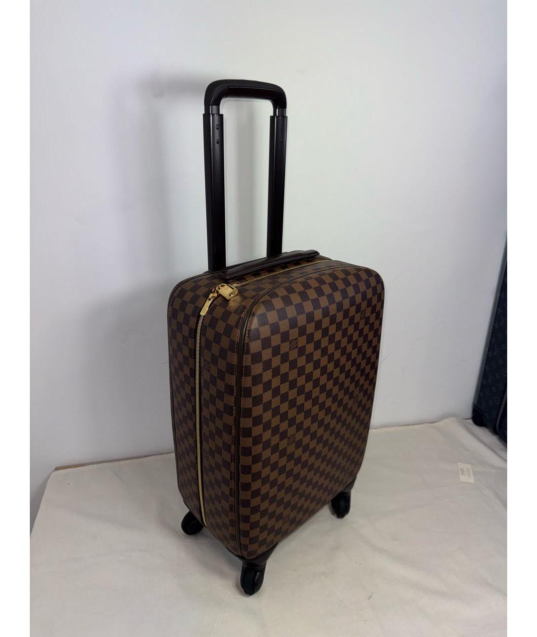 LOUIS VUITTON Коричневый кожаный чемодан, фото 7