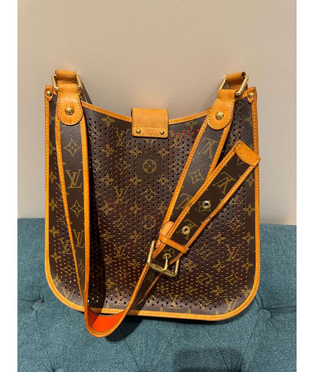 LOUIS VUITTON Коричневая сумка через плечо из искусственной кожи, фото 3