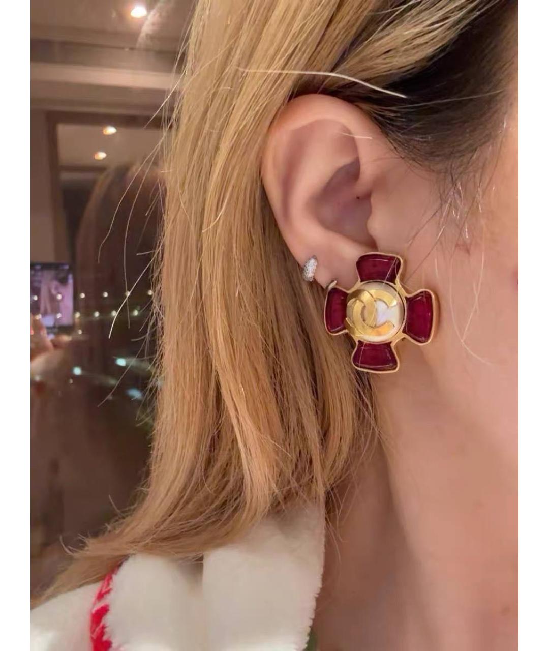 CHANEL Красные металлические клипсы, фото 2