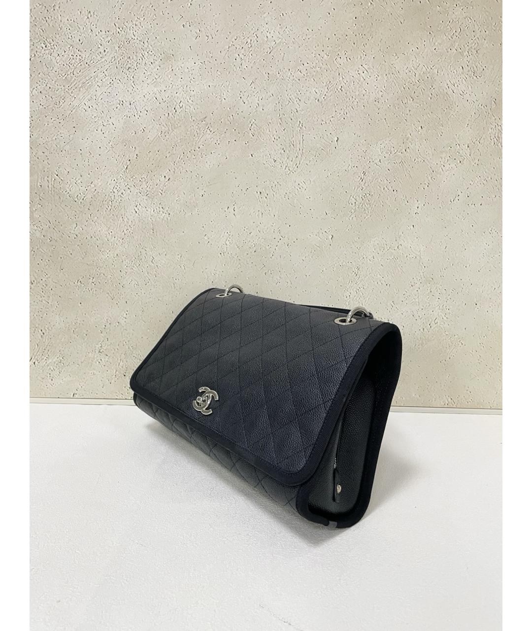 CHANEL Черная кожаная сумка с короткими ручками, фото 4