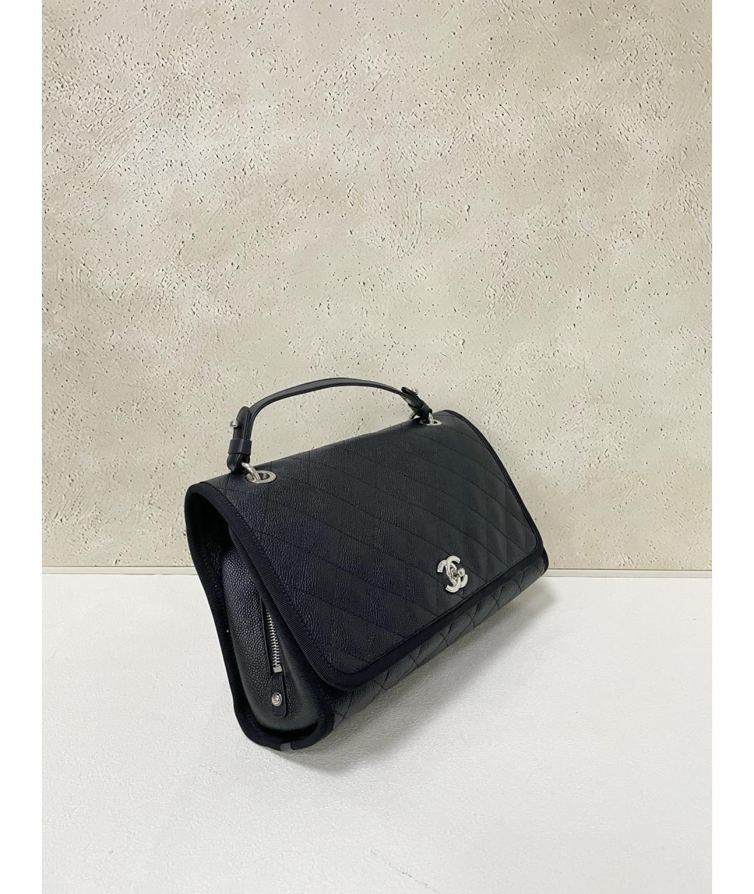 CHANEL Черная кожаная сумка с короткими ручками, фото 3