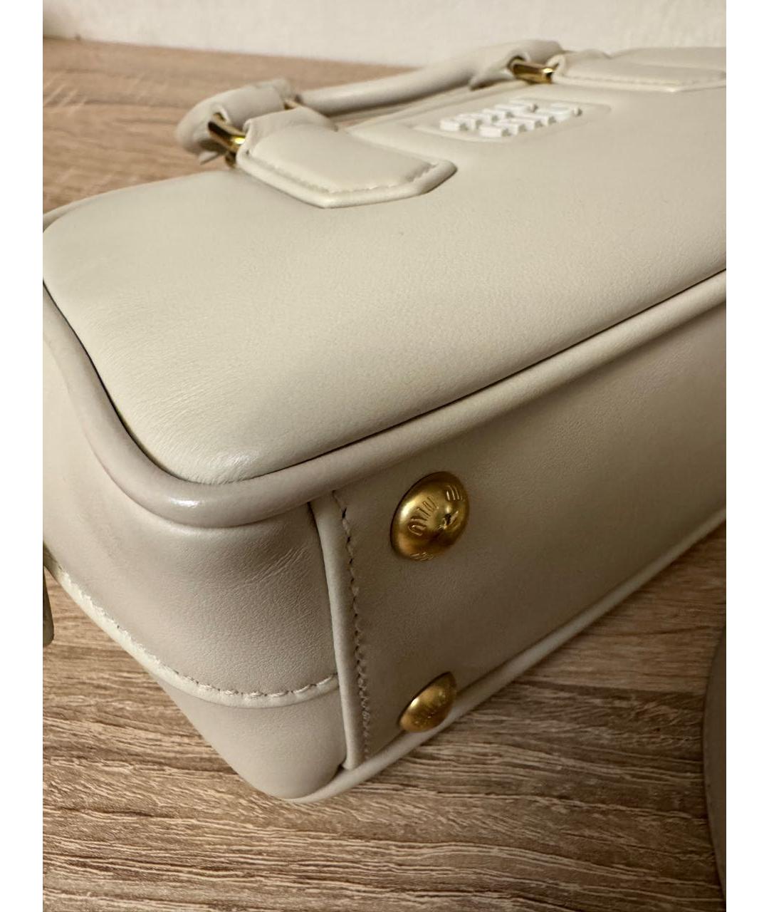 MIU MIU Белая кожаная сумка с короткими ручками, фото 6