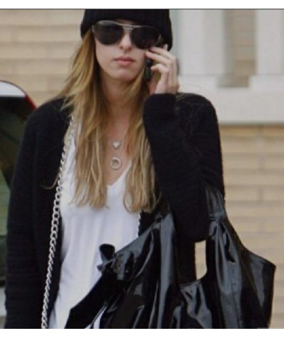 VALENTINO Черная сумка с короткими ручками из лакированной кожи, фото 6