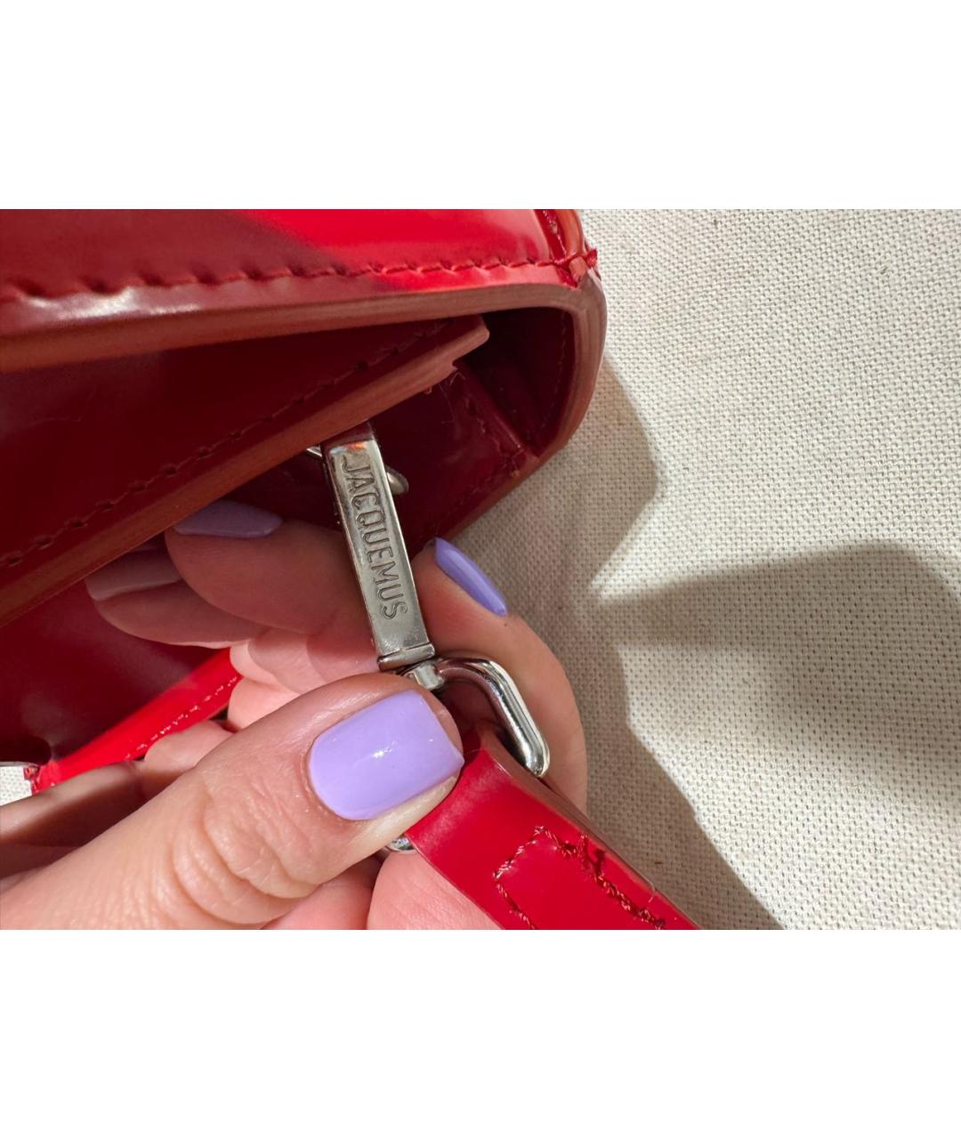 JACQUEMUS Красная сумка через плечо из лакированной кожи, фото 4