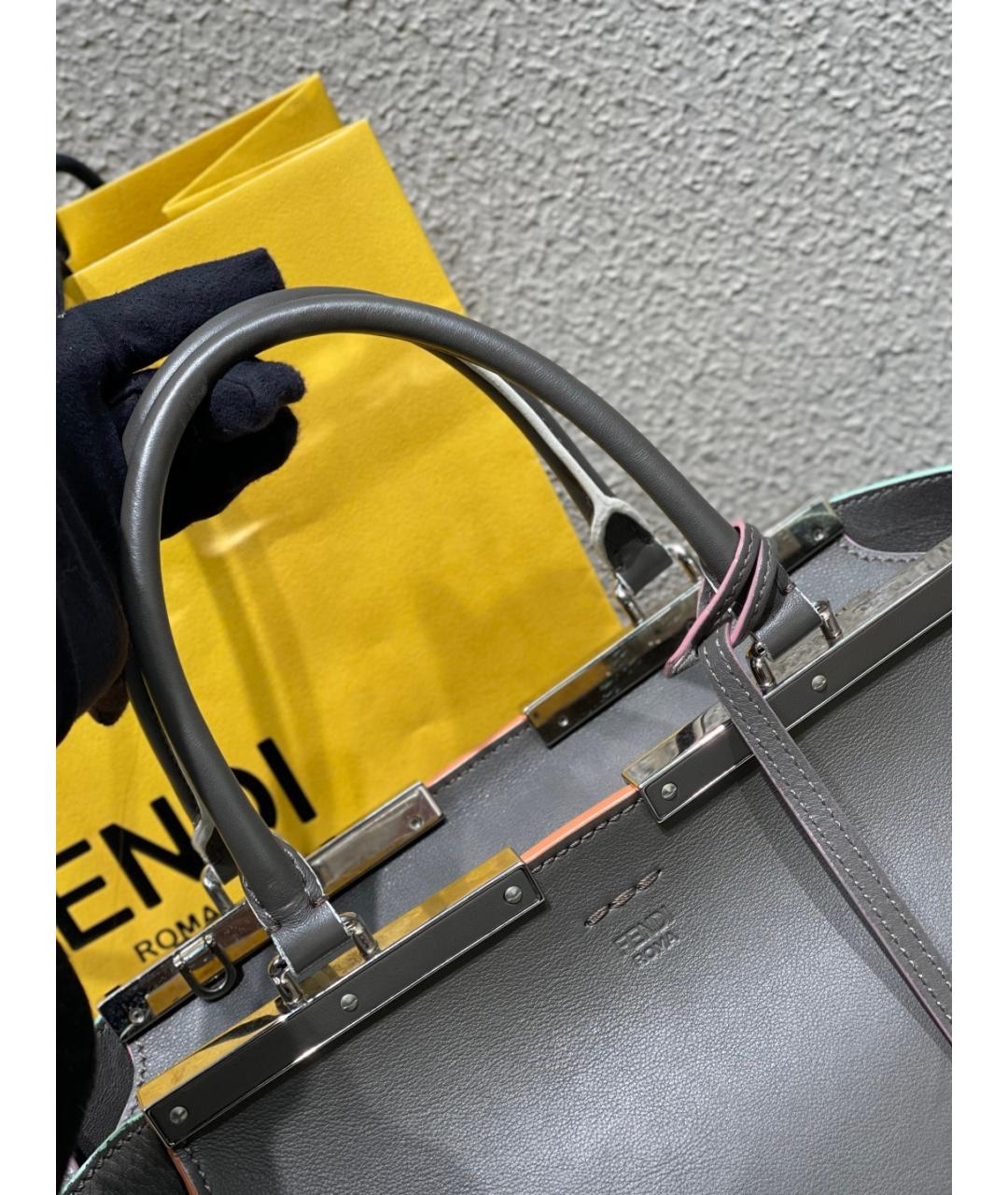 FENDI Серая кожаная сумка с короткими ручками, фото 6