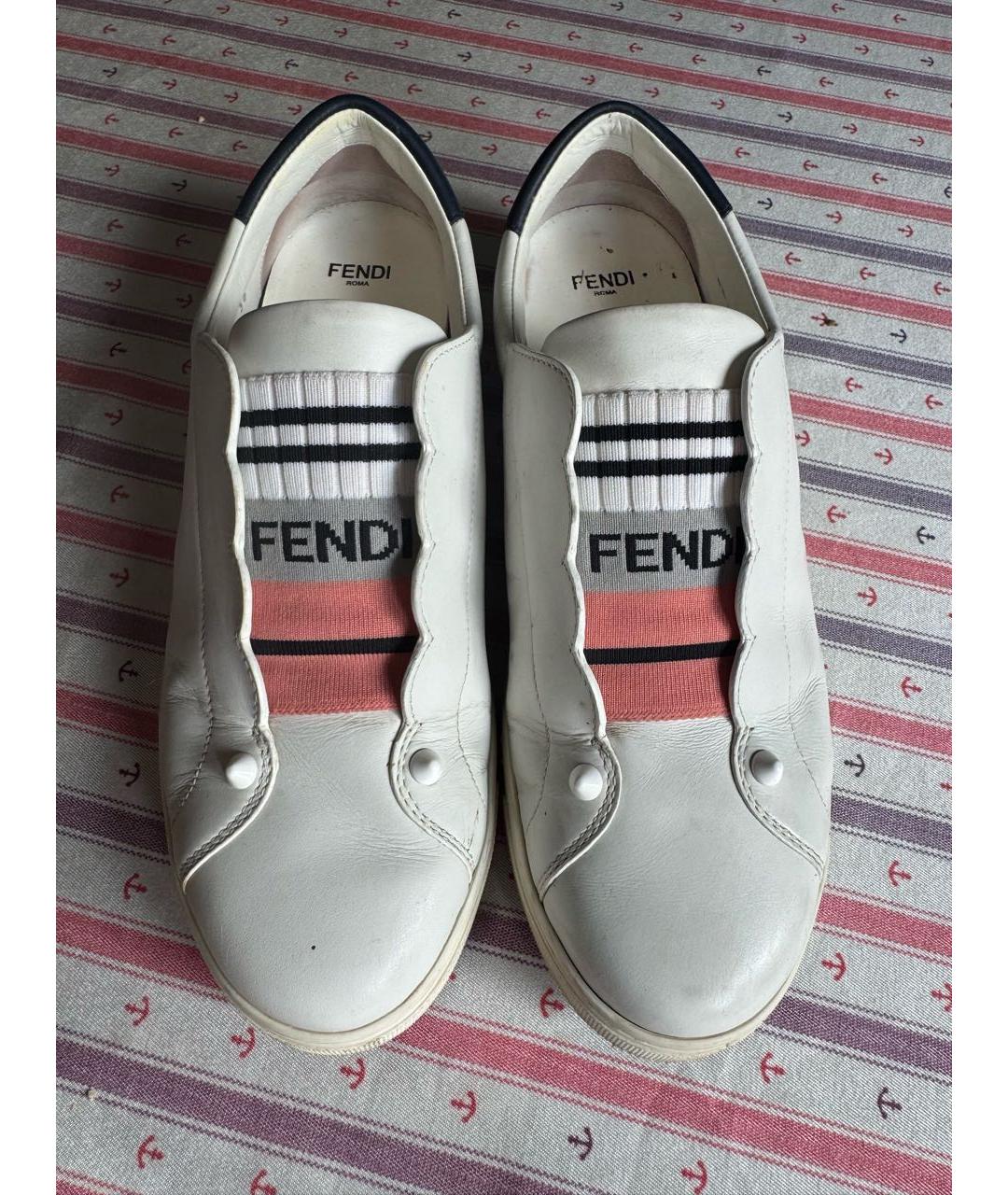 FENDI Белые кожаные слипоны, фото 2