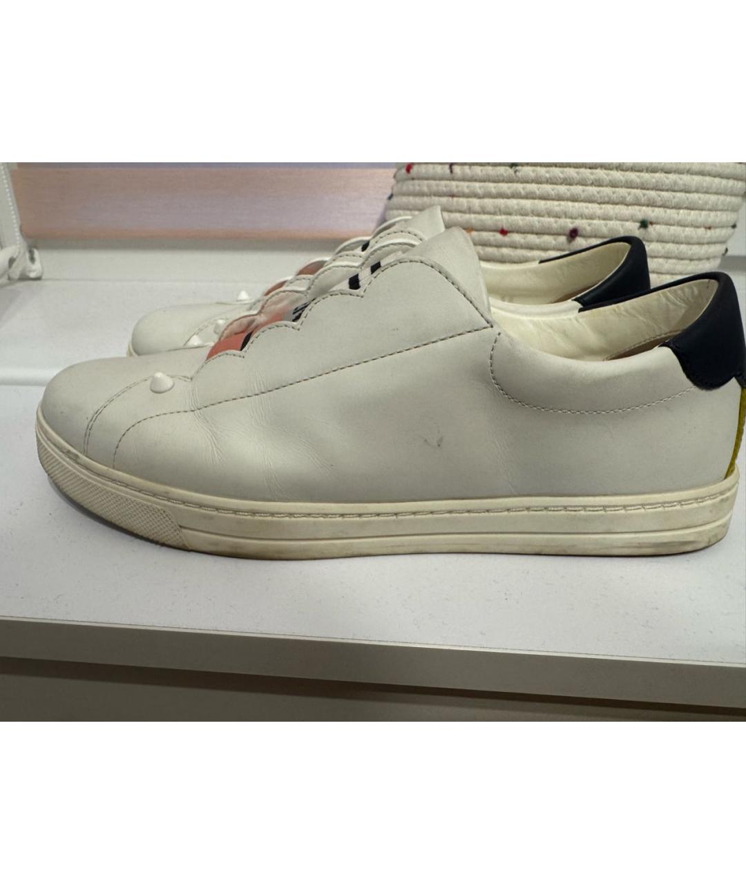 FENDI Белые кожаные слипоны, фото 5