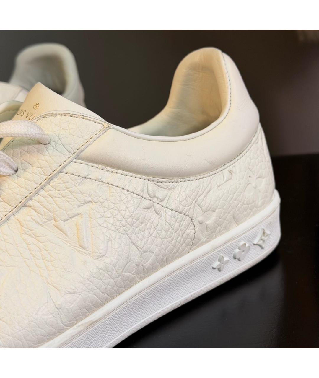 LOUIS VUITTON Белые кожаные низкие кроссовки / кеды, фото 4