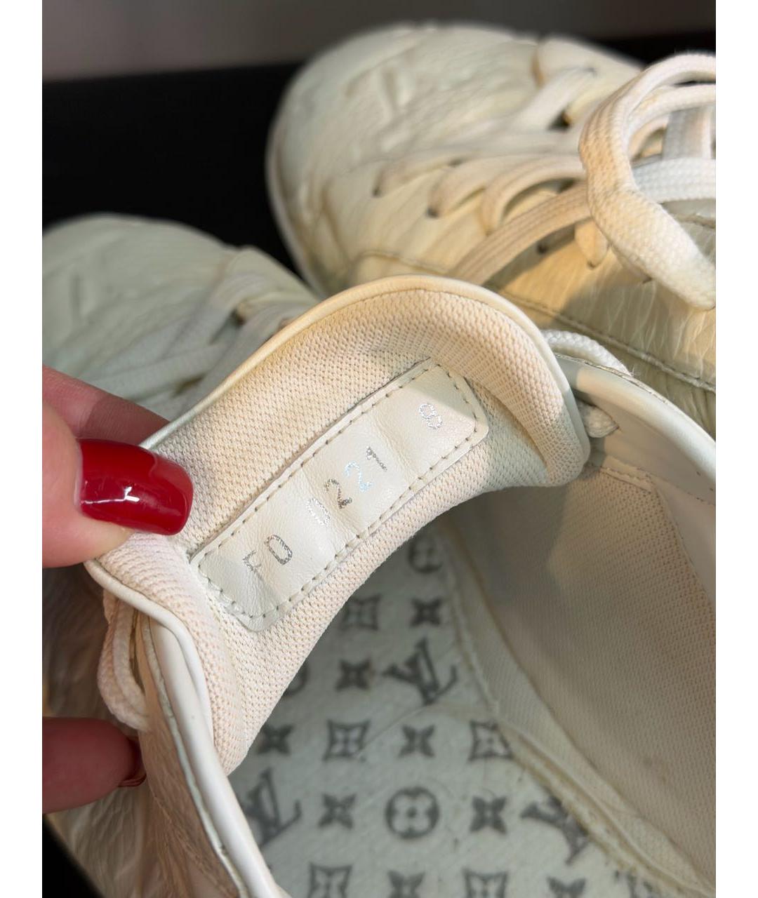 LOUIS VUITTON Белые кожаные низкие кроссовки / кеды, фото 5