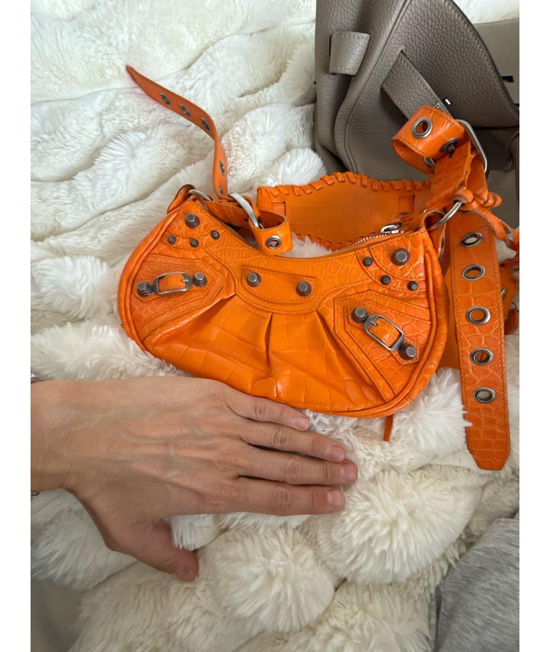 BALENCIAGA Оранжевая кожаная сумка через плечо, фото 5