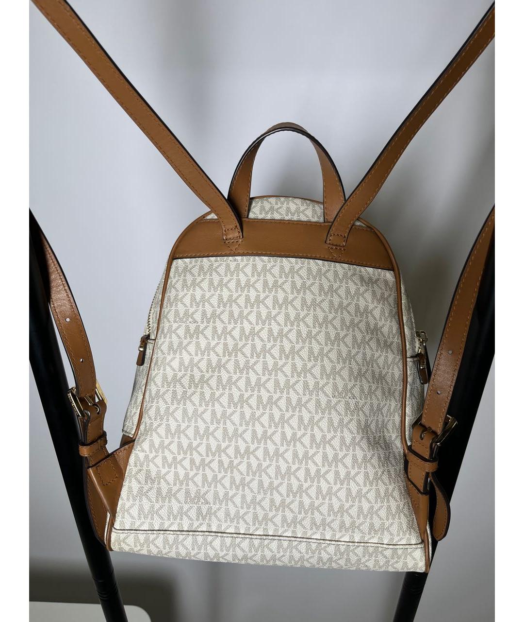 MICHAEL KORS Бежевый рюкзак из искусственной кожи, фото 3