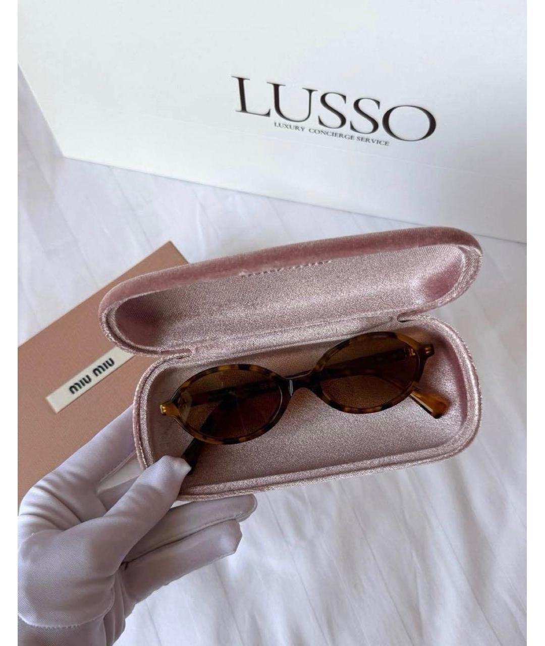 MIU MIU Коричневые пластиковые солнцезащитные очки, фото 5