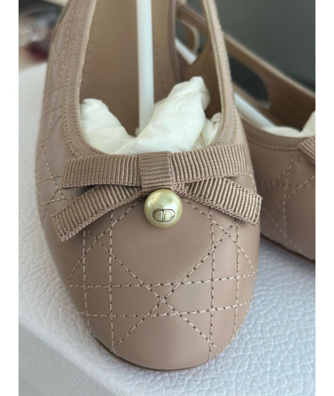 CHRISTIAN DIOR Бежевые кожаные балетки, фото 5
