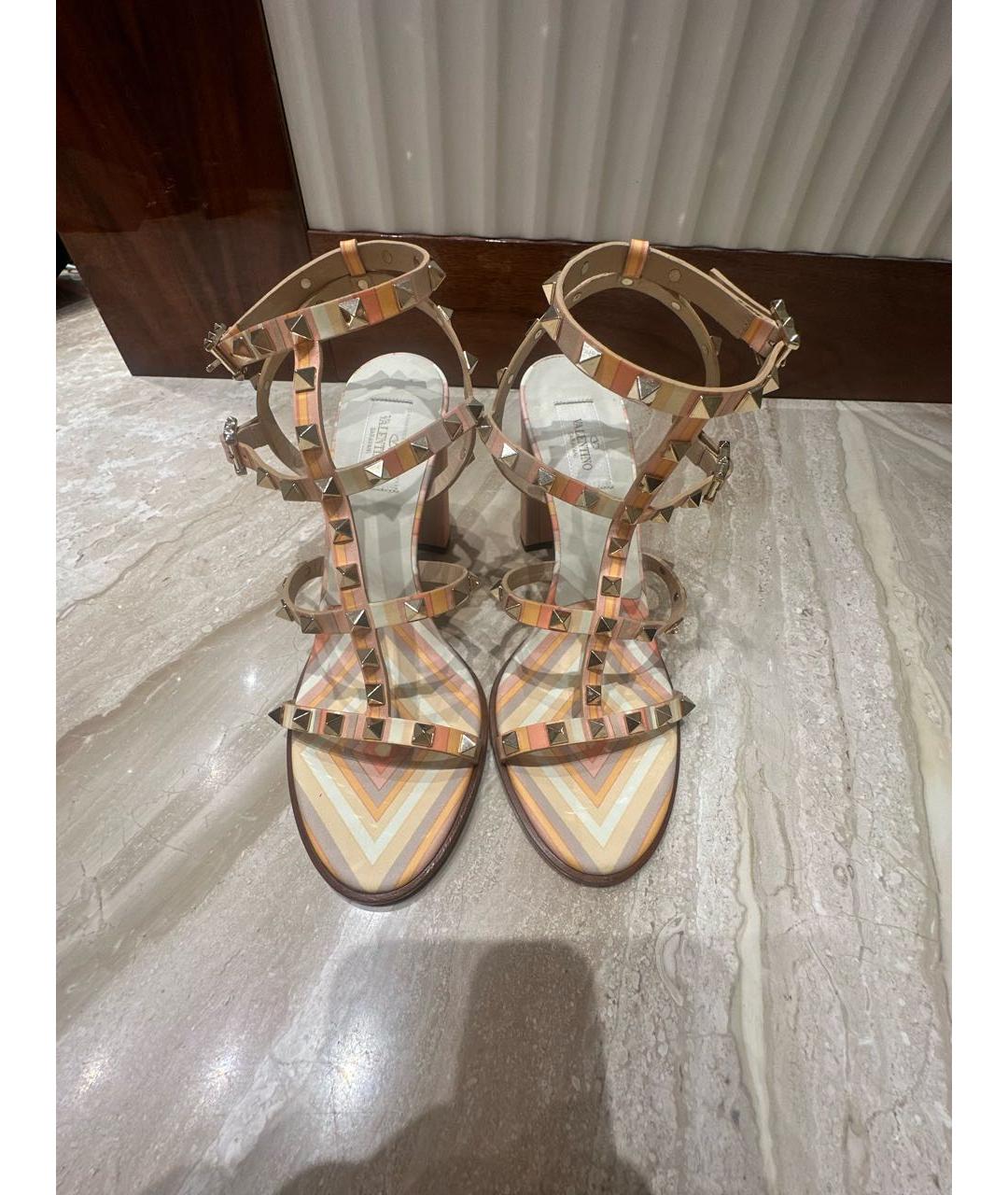 VALENTINO Кожаные босоножки, фото 2