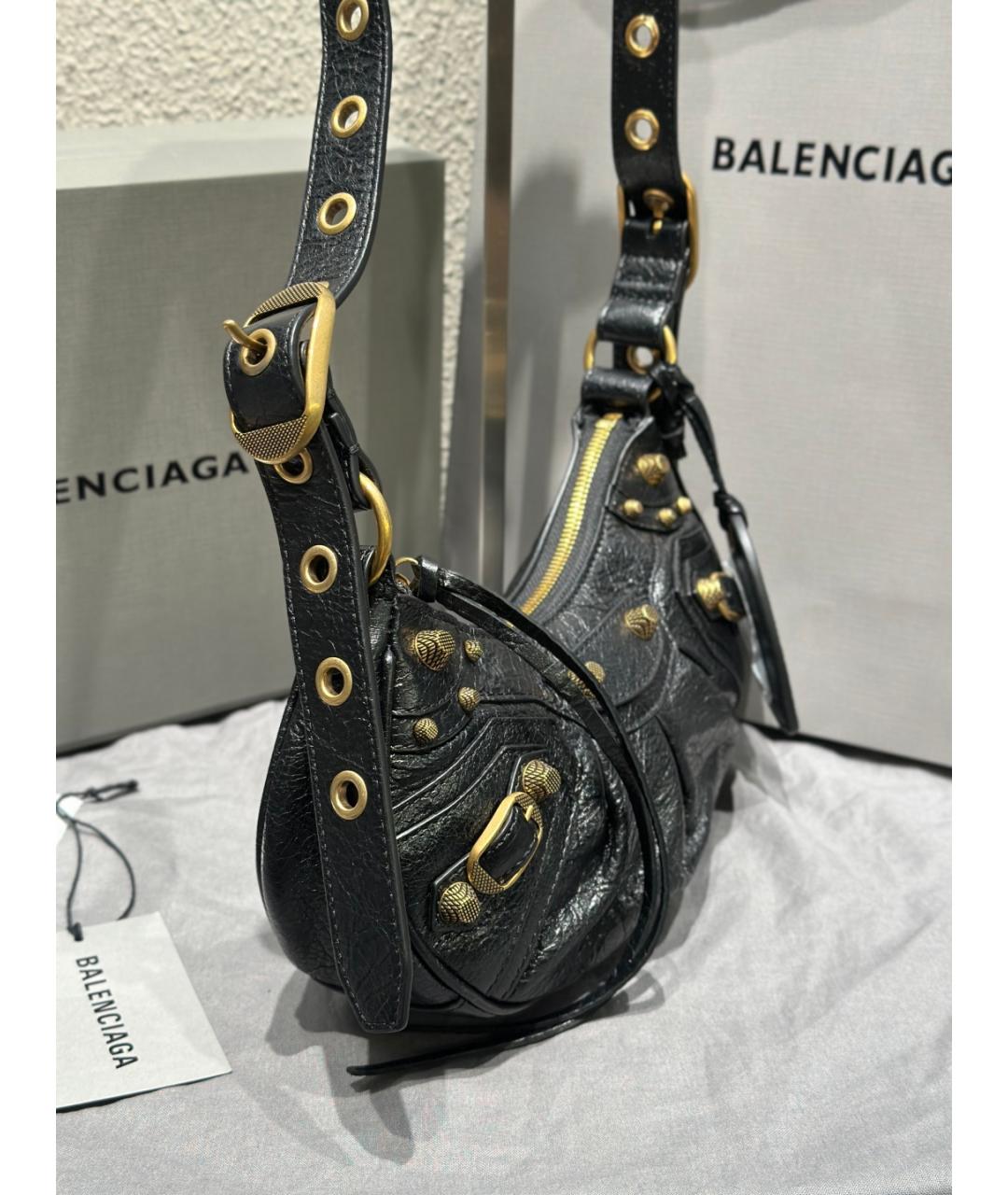 BALENCIAGA Черная кожаная сумка через плечо, фото 3