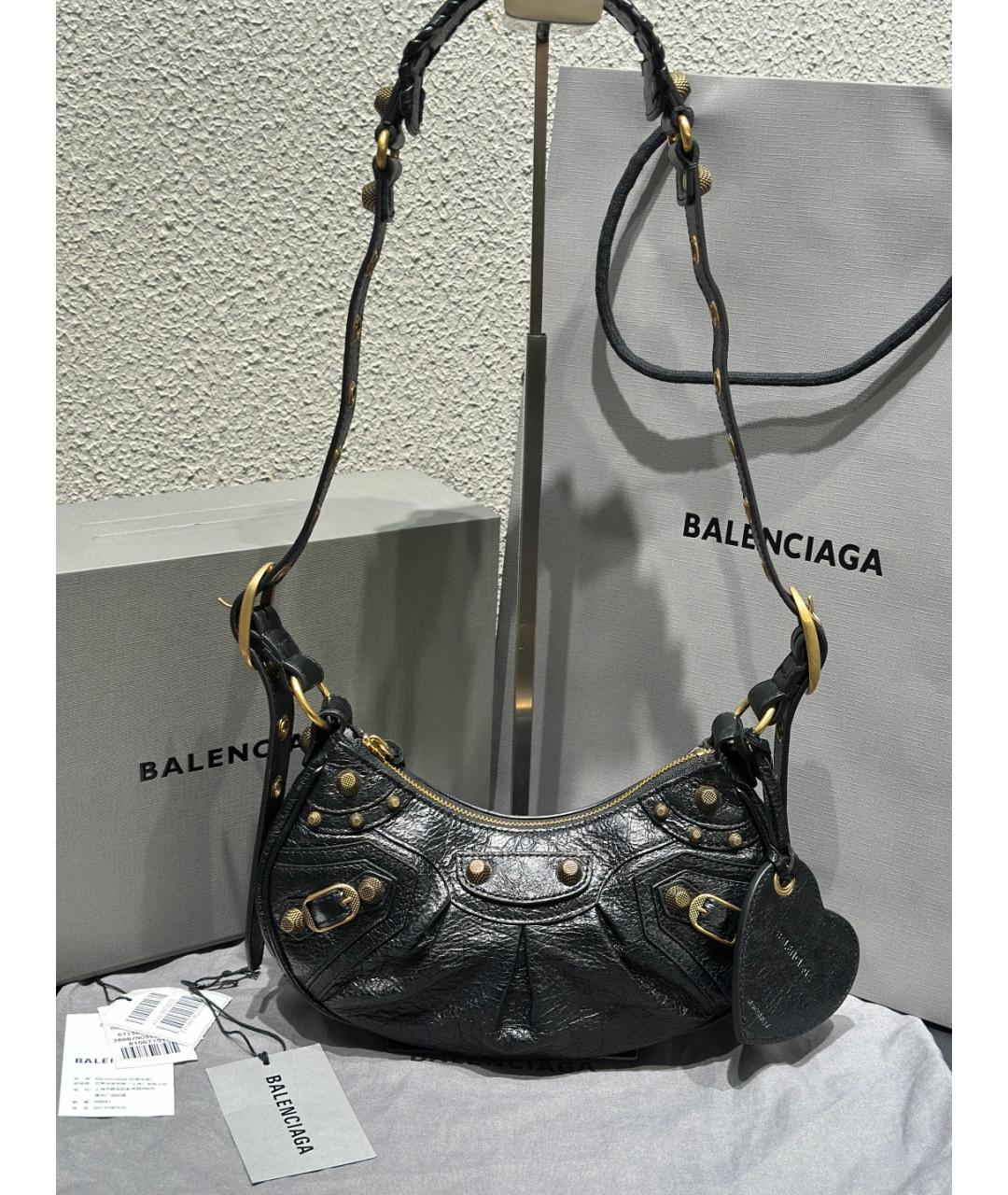 BALENCIAGA Черная кожаная сумка через плечо, фото 10