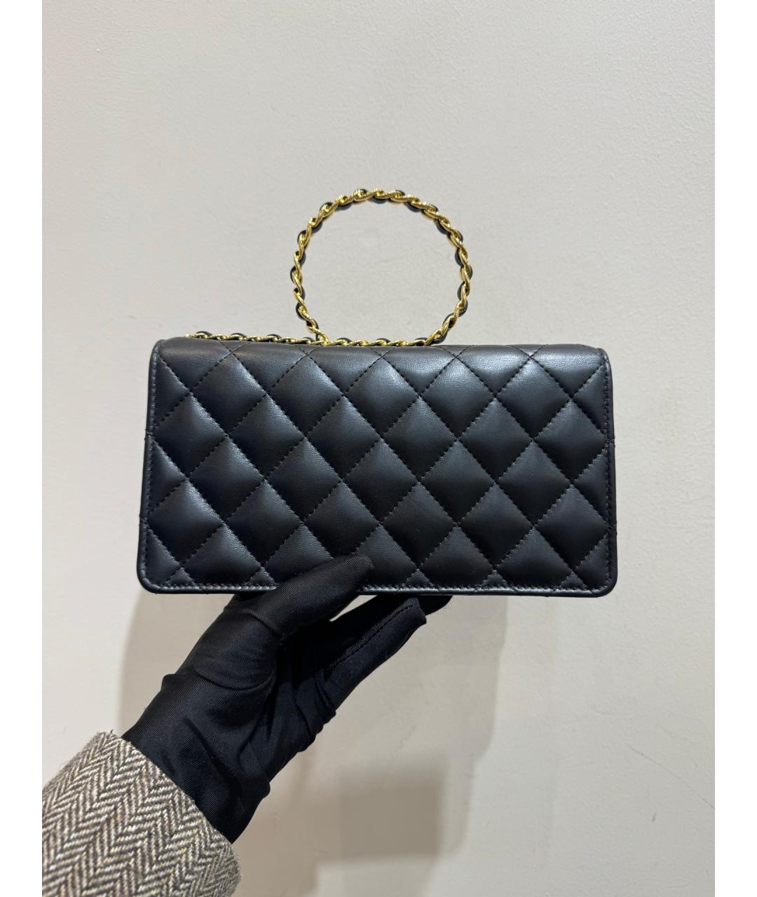 CHANEL Черная кожаная сумка с короткими ручками, фото 3