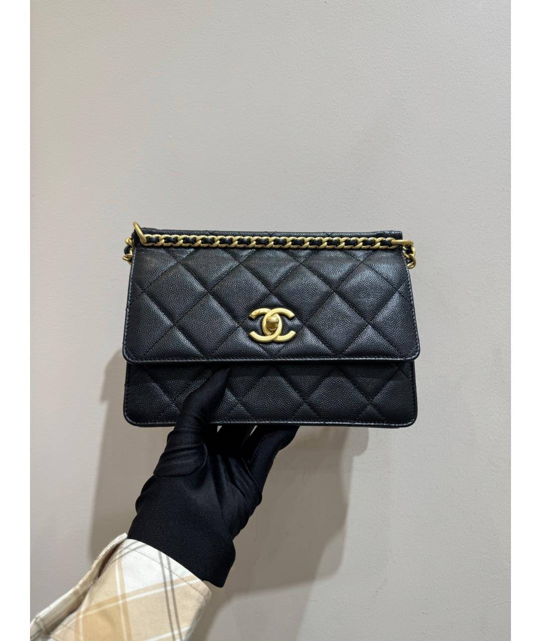 CHANEL Черная кожаная сумка через плечо, фото 2