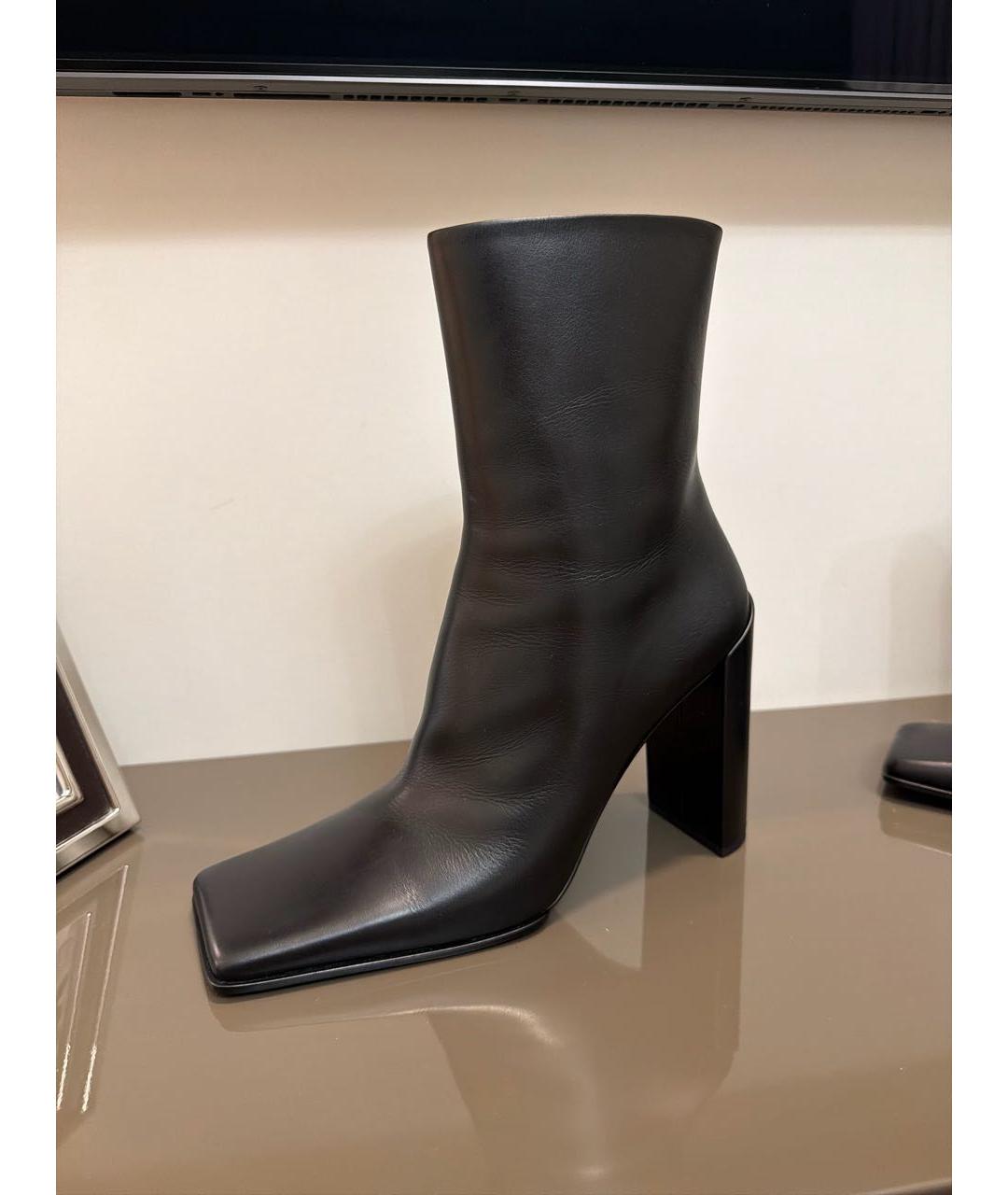 ALAIA Черные кожаные ботильоны, фото 8
