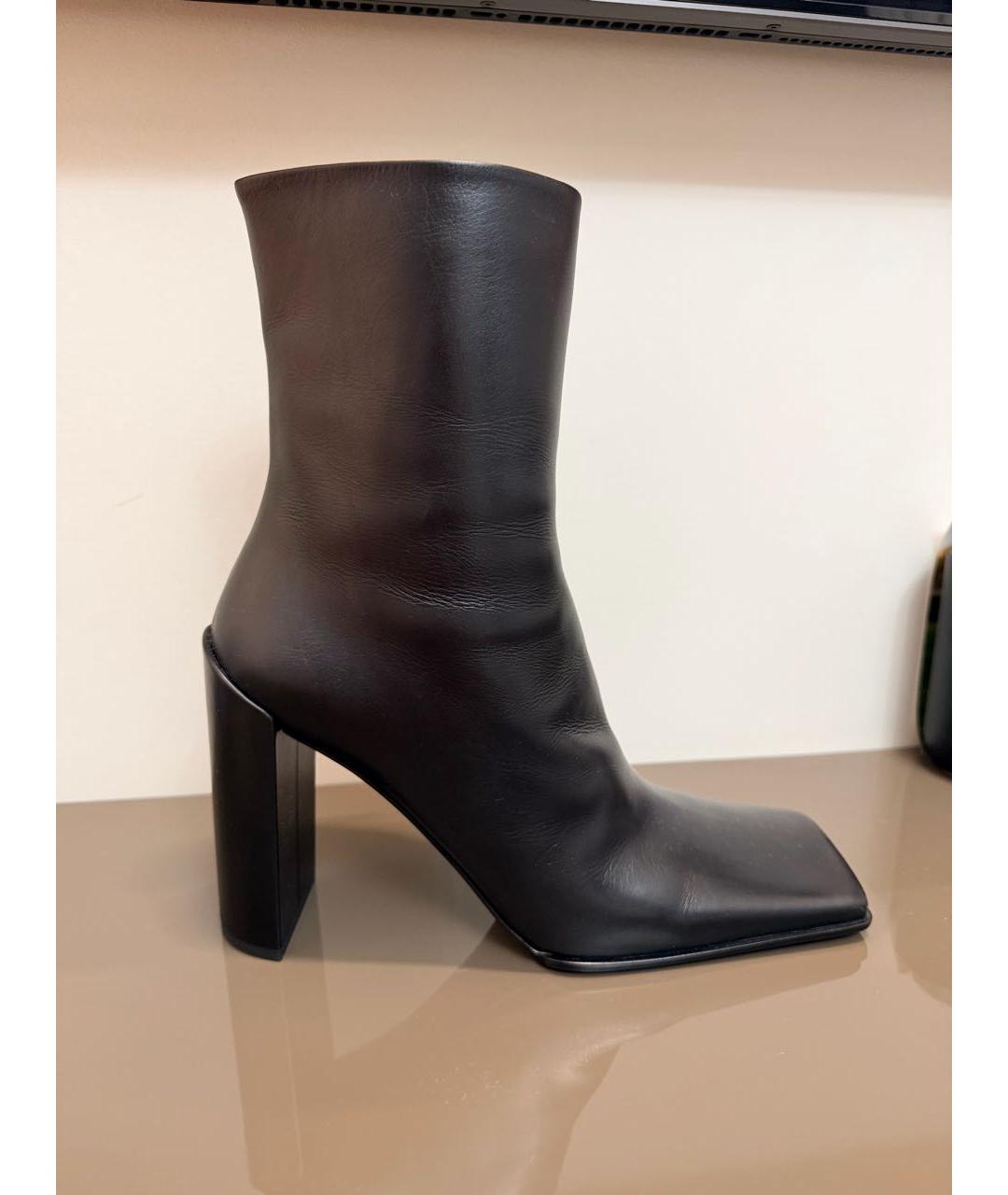 ALAIA Черные кожаные ботильоны, фото 9