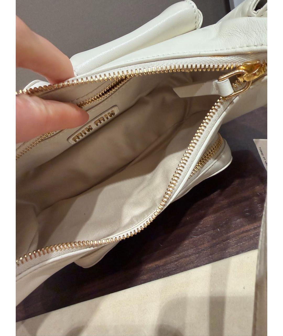 MIU MIU Белая кожаная сумка с короткими ручками, фото 4