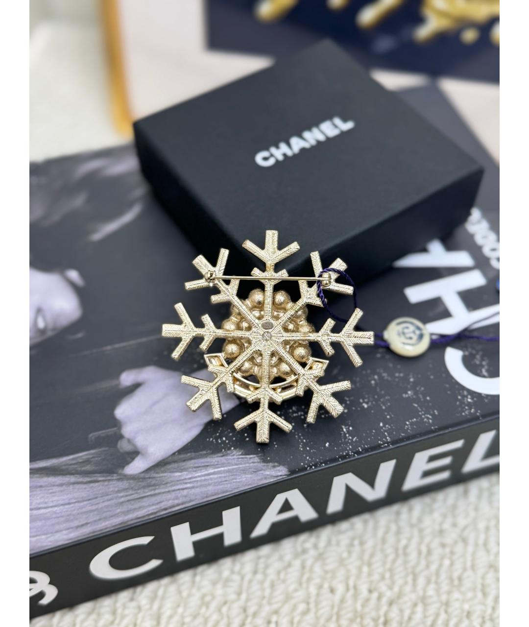 CHANEL Золотая металлическая булавка / брошь, фото 3