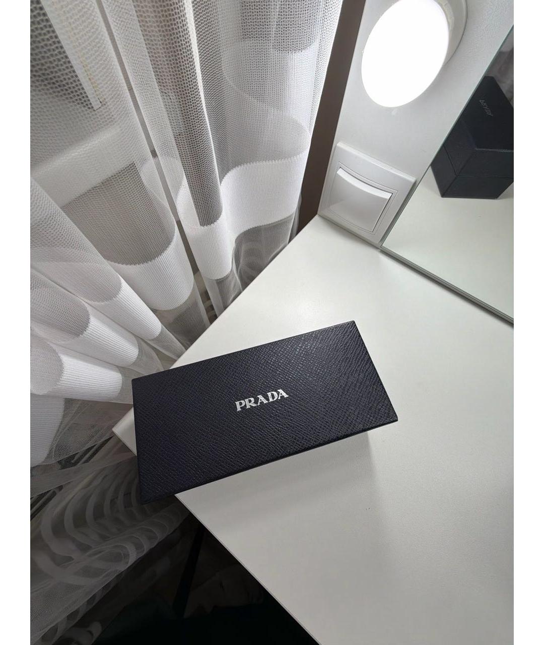 PRADA Черные пластиковые солнцезащитные очки, фото 4