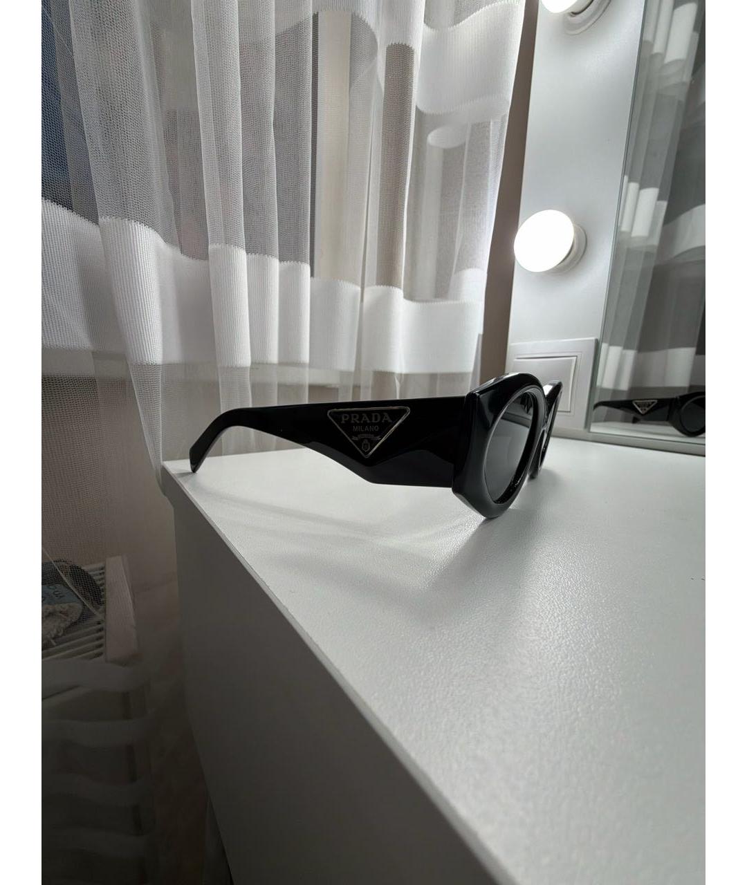 PRADA Черные пластиковые солнцезащитные очки, фото 3