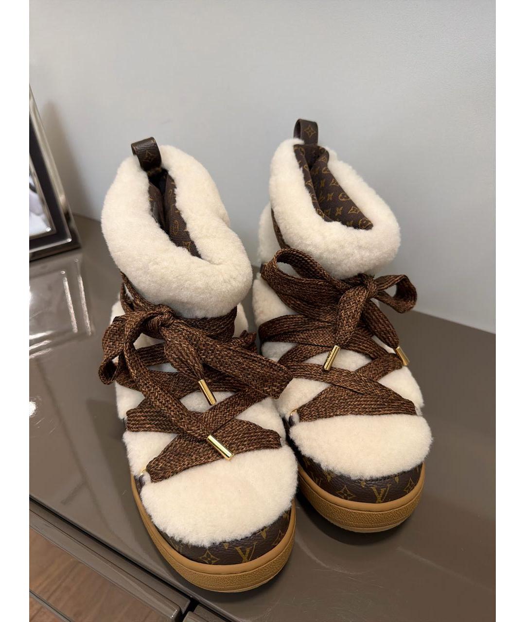 LOUIS VUITTON Бежевые ботинки, фото 7