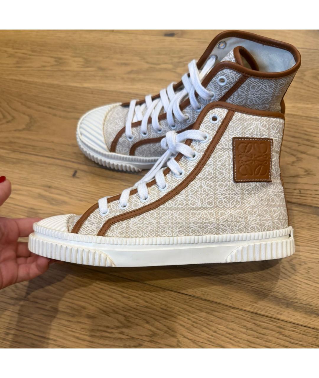 LOEWE Бежевые текстильные кеды, фото 3