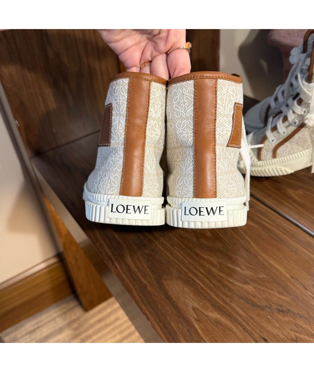 LOEWE Бежевые текстильные кеды, фото 6