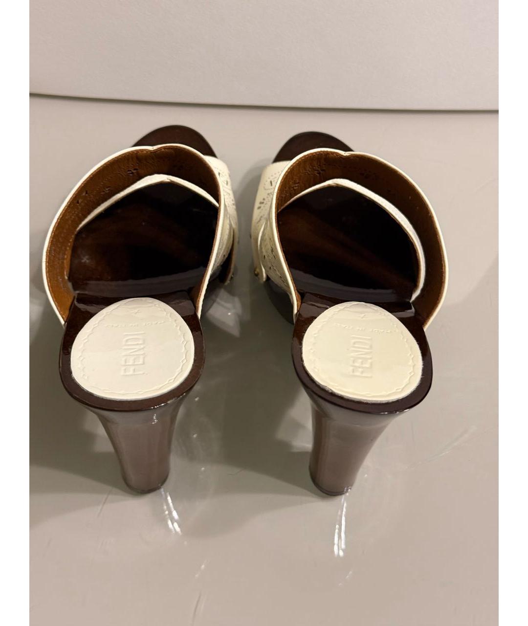 FENDI Белые сабо из лакированной кожи, фото 3