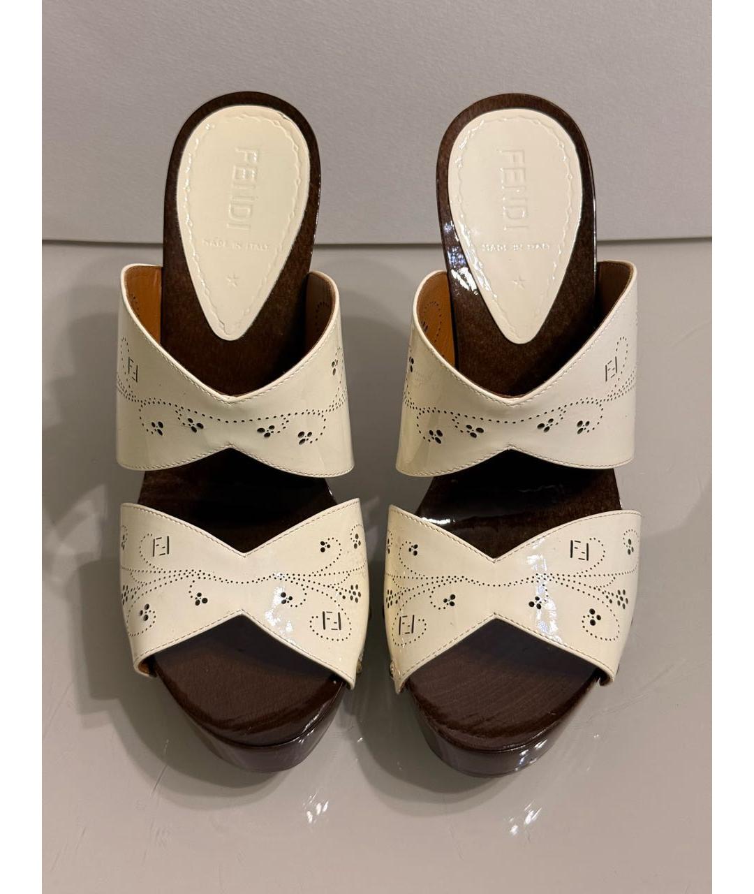 FENDI Белые сабо из лакированной кожи, фото 2