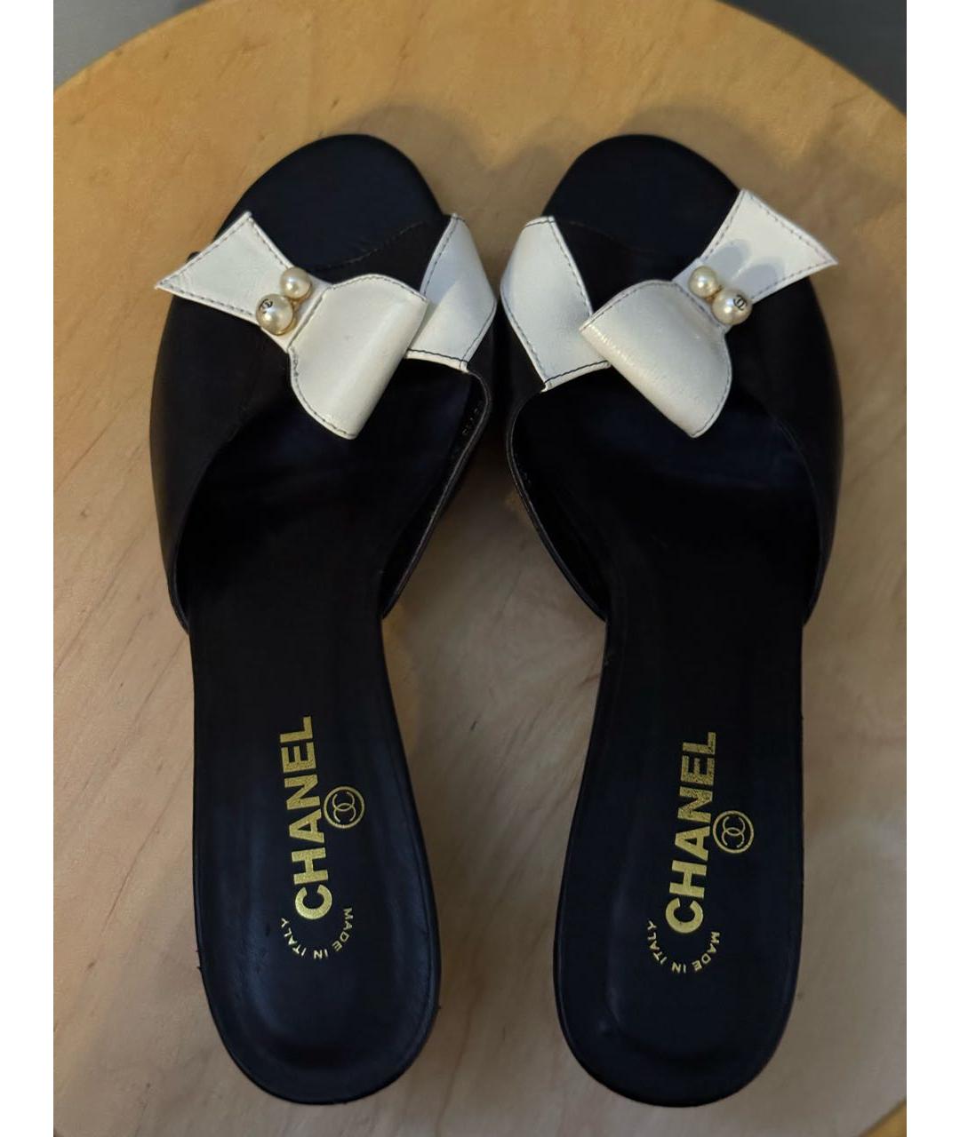 CHANEL Черные кожаные мюли, фото 3