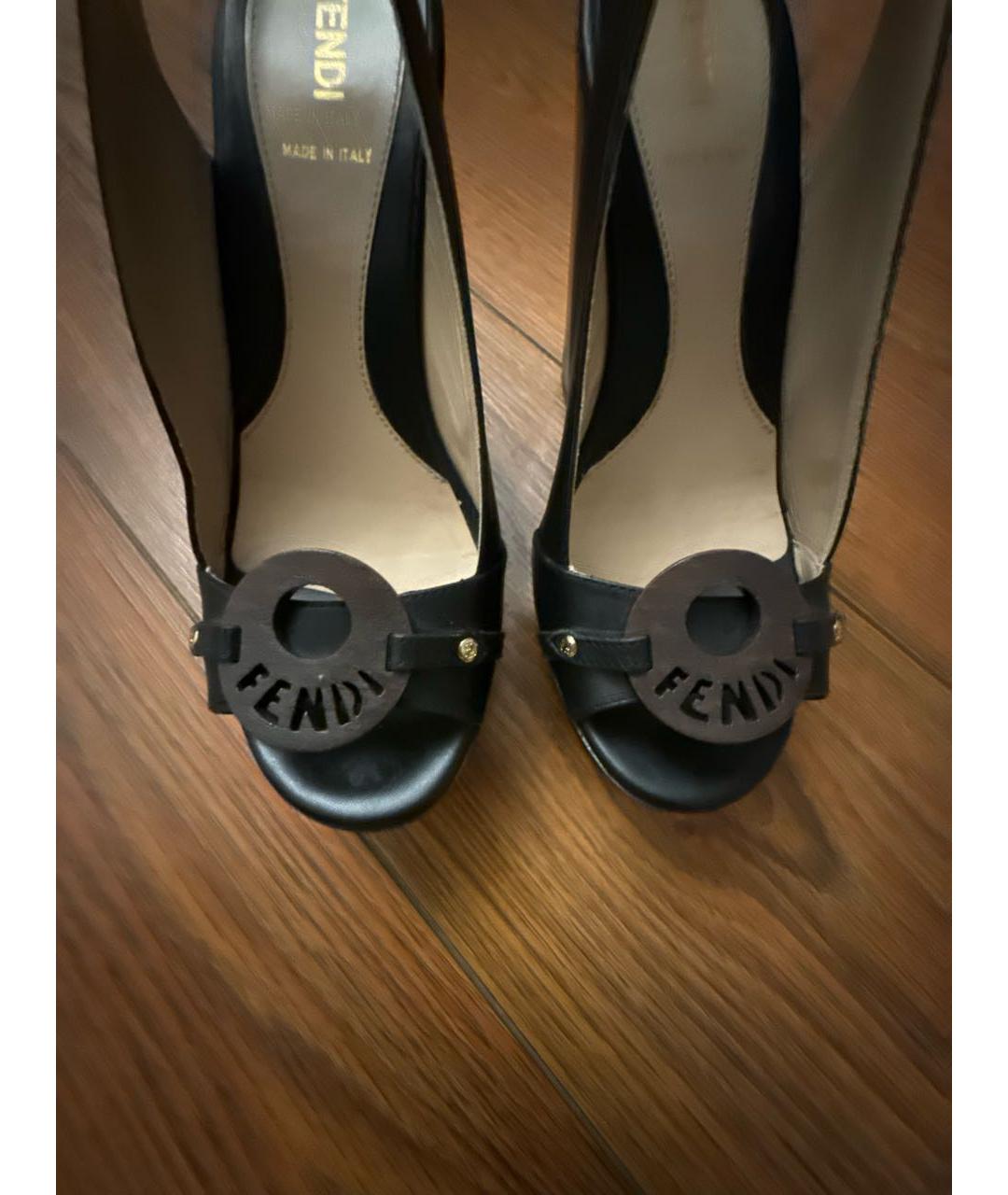 FENDI Черные кожаные босоножки, фото 6