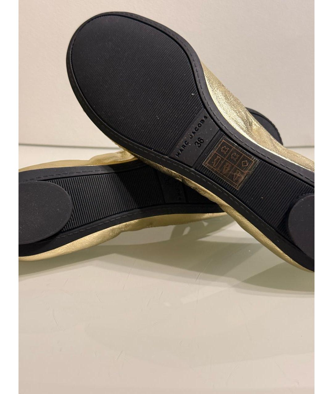 MARC JACOBS Золотые кожаные балетки, фото 5