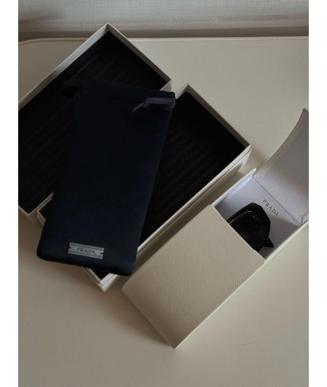 PRADA Черные пластиковые солнцезащитные очки, фото 6