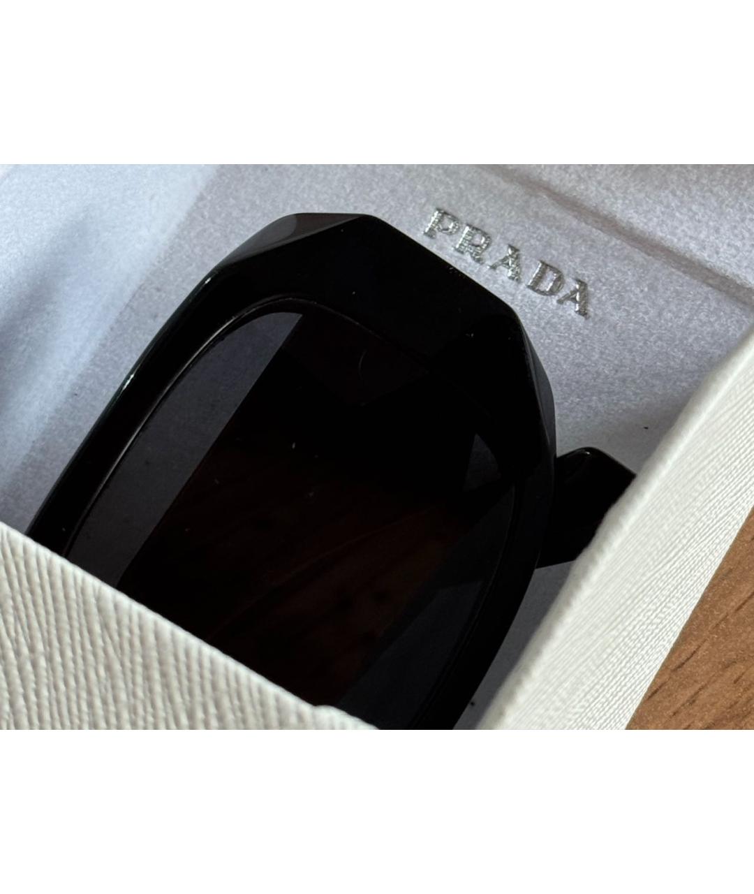 PRADA Черные пластиковые солнцезащитные очки, фото 3