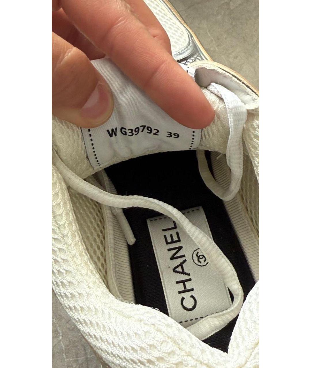 CHANEL Серебряные текстильные кроссовки, фото 5