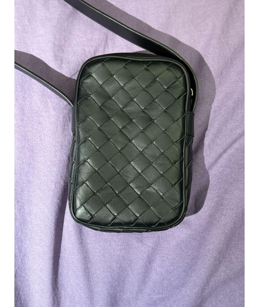 BOTTEGA VENETA Черная кожаная сумка на плечо, фото 5