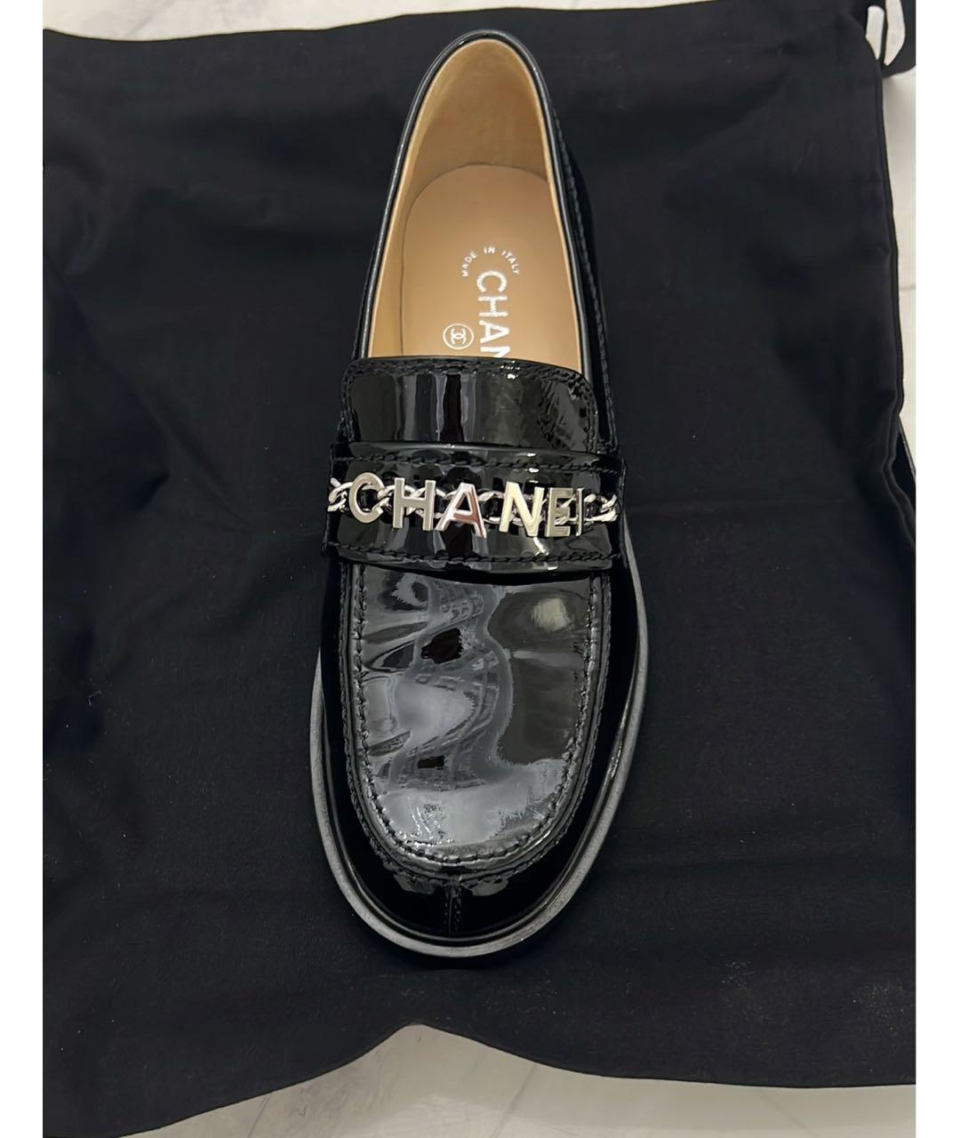 CHANEL Черные лоферы из лакированной кожи, фото 2