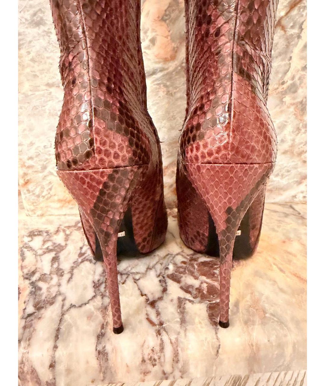 GUCCI Бордовые сапоги из экзотической кожи, фото 7