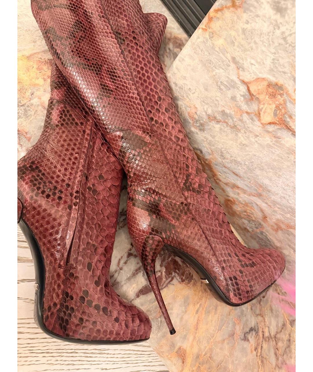 GUCCI Бордовые сапоги из экзотической кожи, фото 5