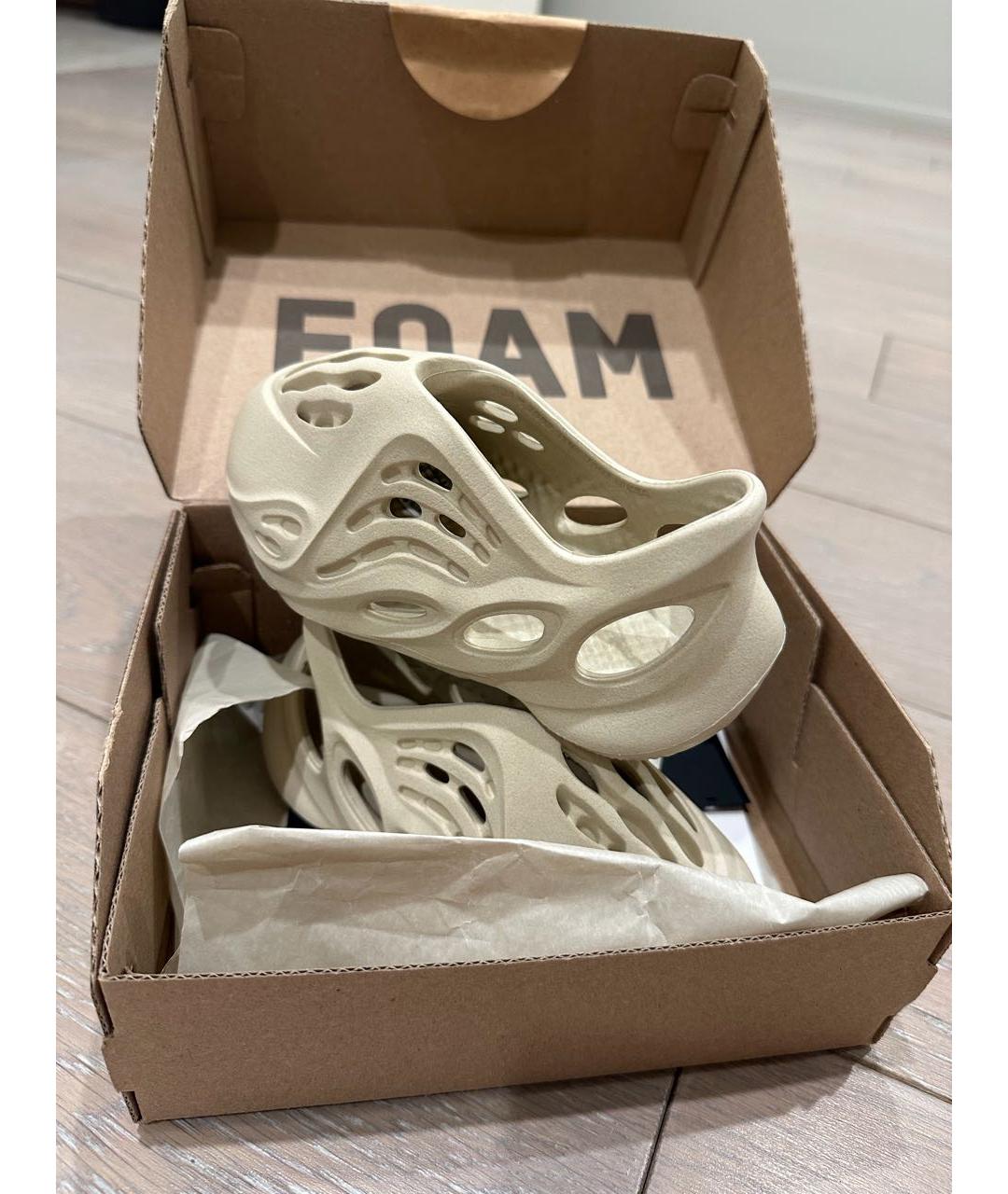 ADIDAS YEEZY Бежевые резиновые сандалии и шлепанцы, фото 4