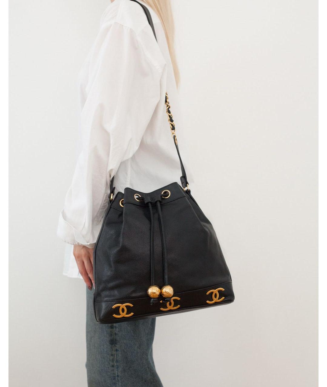 CHANEL Черная кожаная сумка через плечо, фото 2