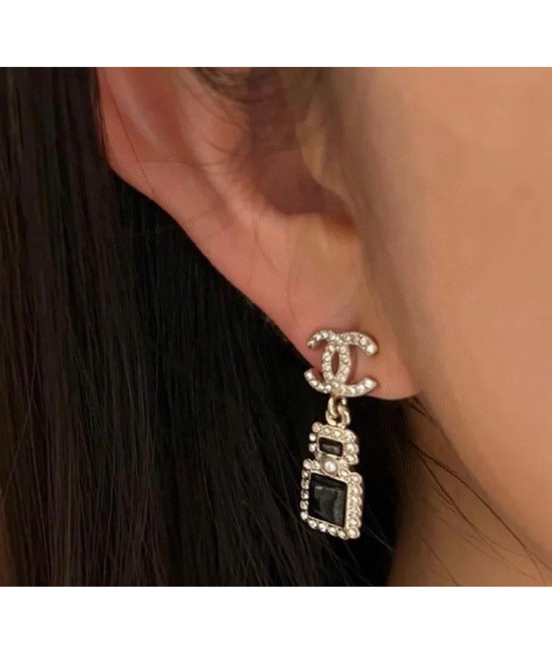 CHANEL Золотые металлические серьги, фото 6